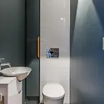 Newly Renovated Loft Bastille Apartment *