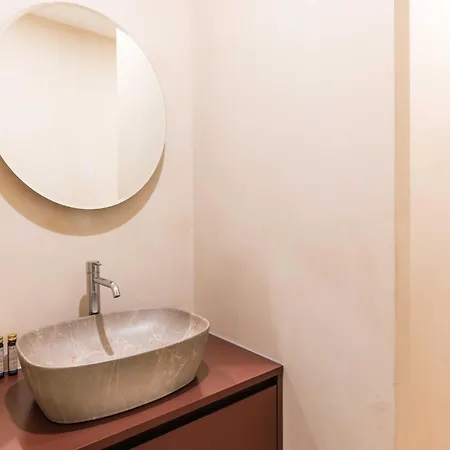 Newly Renovated Loft Bastille *